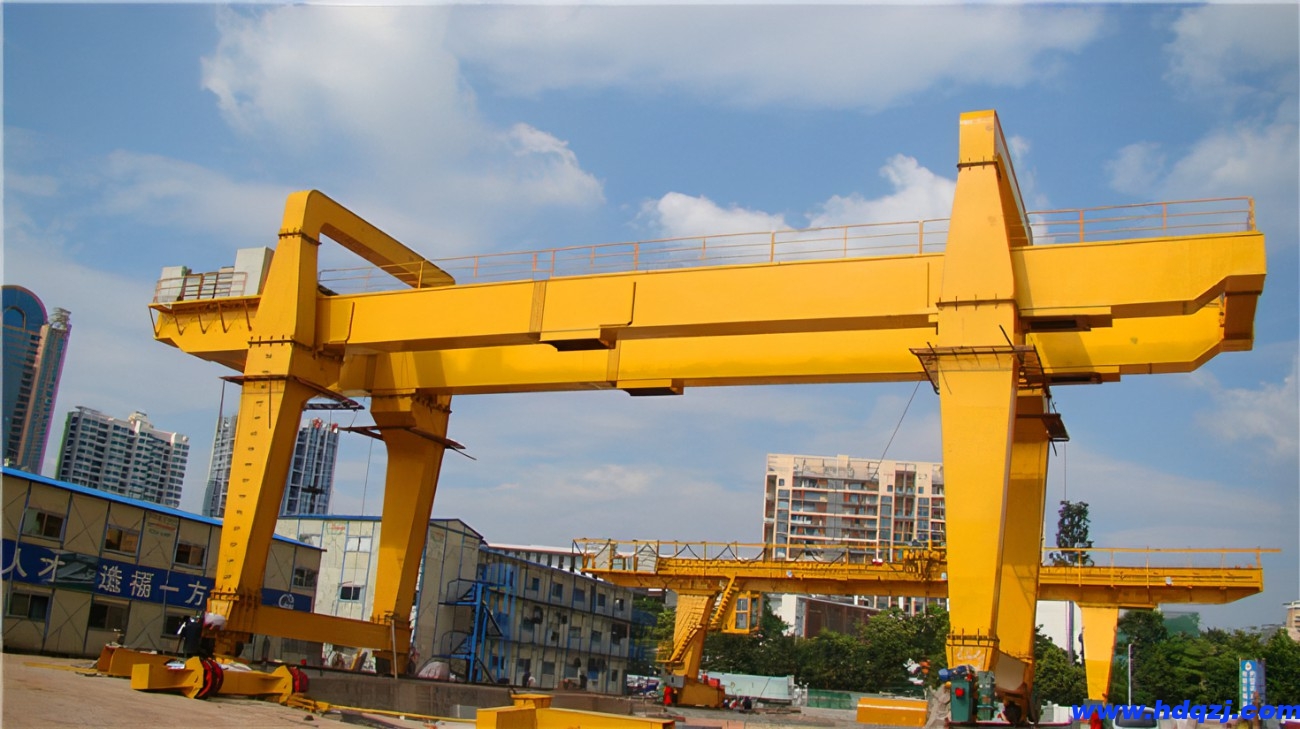 起重機(jī)中的轉(zhuǎn)向機(jī)平時(shí)要多加保養(yǎng) 起重機(jī)中的轉(zhuǎn)向機(jī)平時(shí)要多加保養(yǎng)